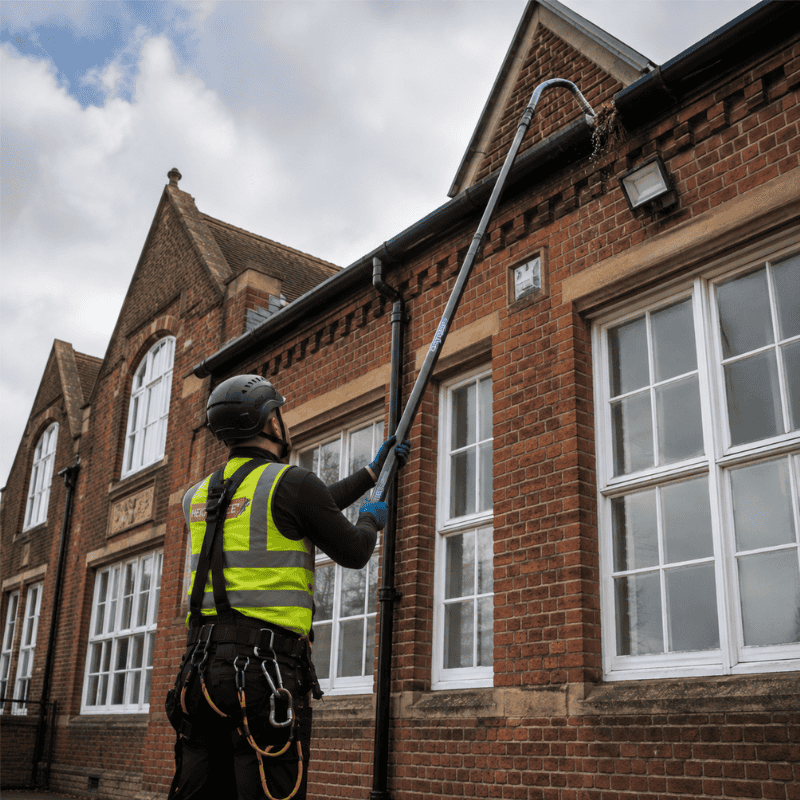 COMMERCIAL GUTTER CLEANING - HEIGHTSAFE IMAGE 1